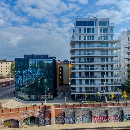 River Premium D * فروتسواف